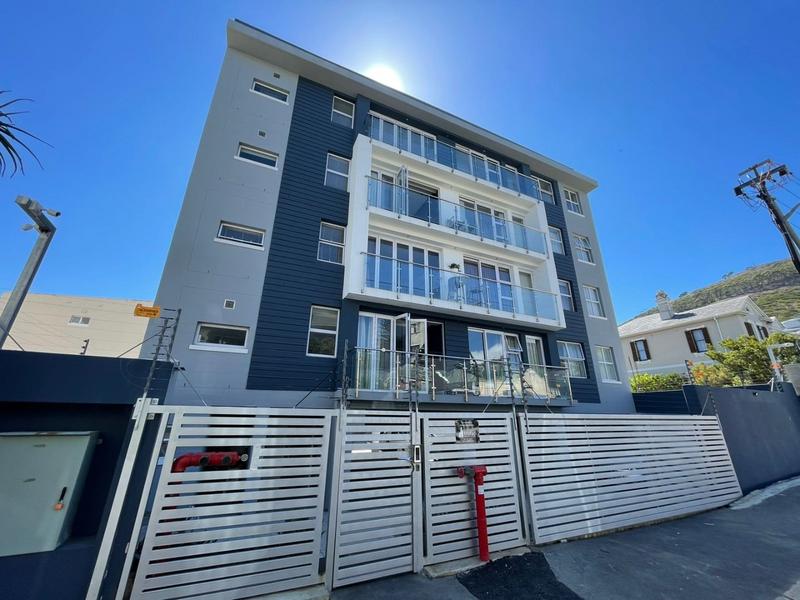 3 Bedroom Property for Sale in Sea Point Western Cape
